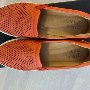 Naturalizer Sneakers